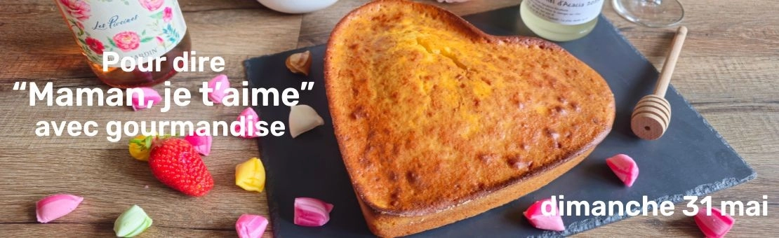 Gâteau moelleux au miel en forme de cœur pour dire Maman « je t’aime »